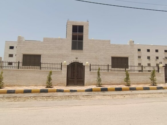 مباني للبيع والايجار في الطفيلة